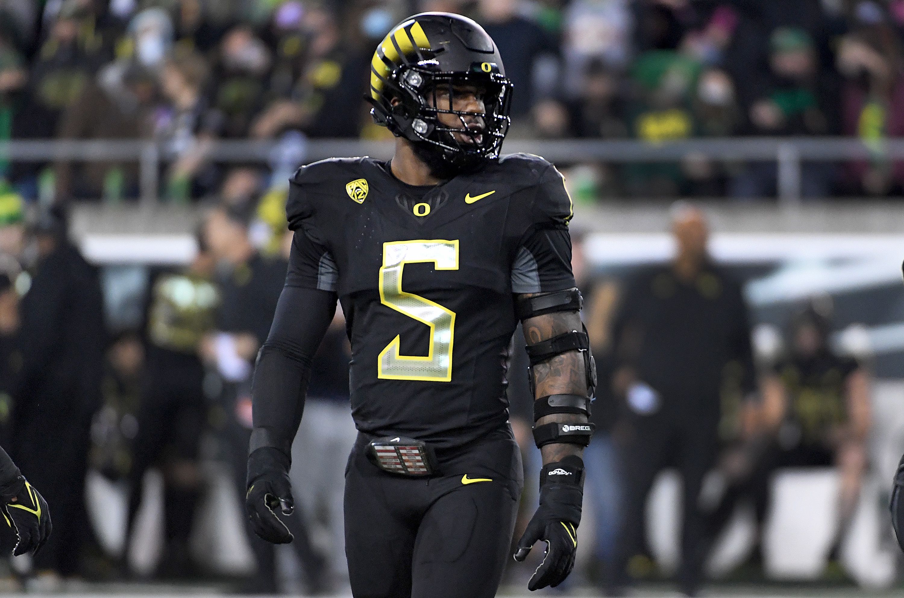 Kayvon Thibodeaux of the Oregon Ducks (Steve Dykes/Getty Images)