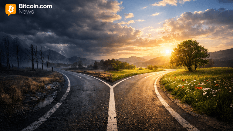 Crypto Stocks Split as Nasdaq Rises, Dow Slips and Bitcoin Miners Push Higher